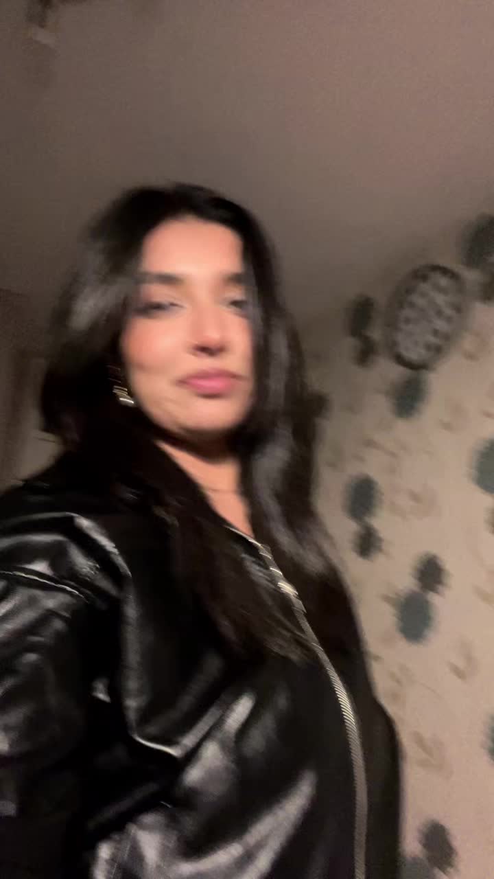 @Janvi 🪸