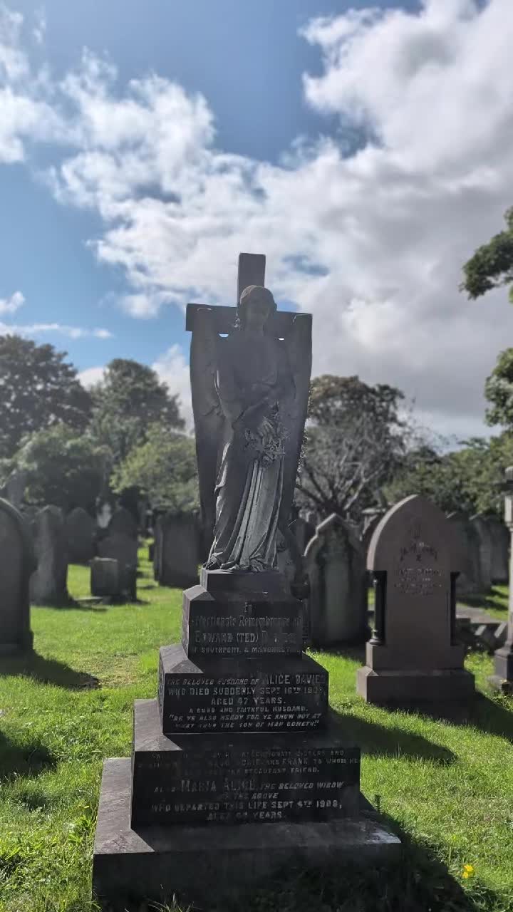 @GraveSnape🪦