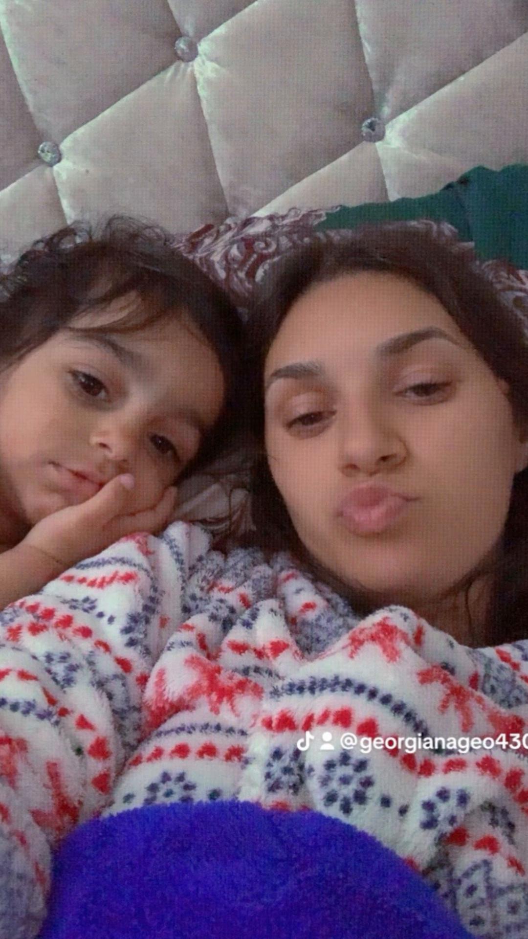@Georgiana ❤️❤️❤️💙💙