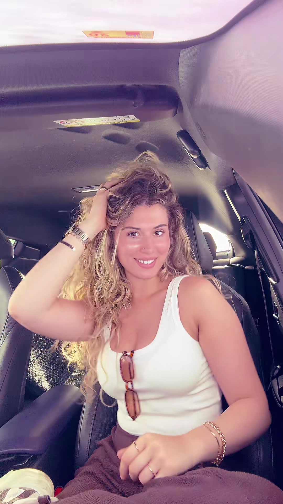 @claaudiahoyos