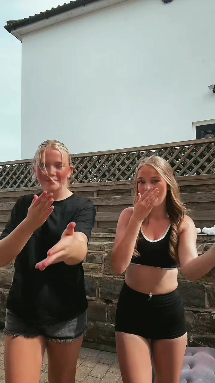 @elorasspam2