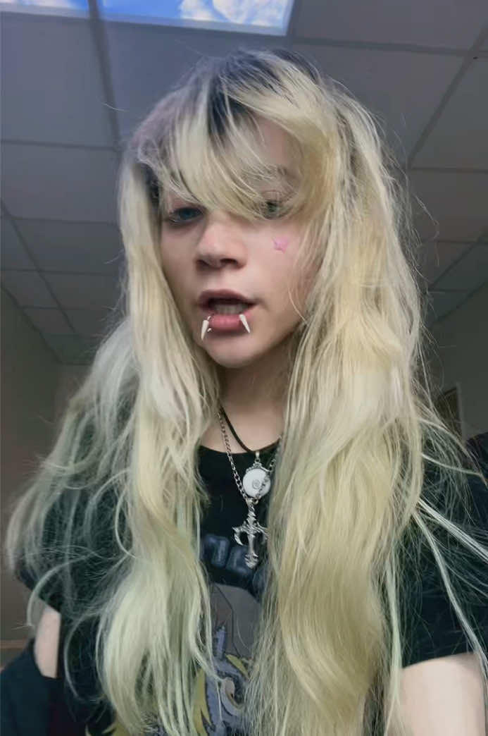 @derpy ☣︎