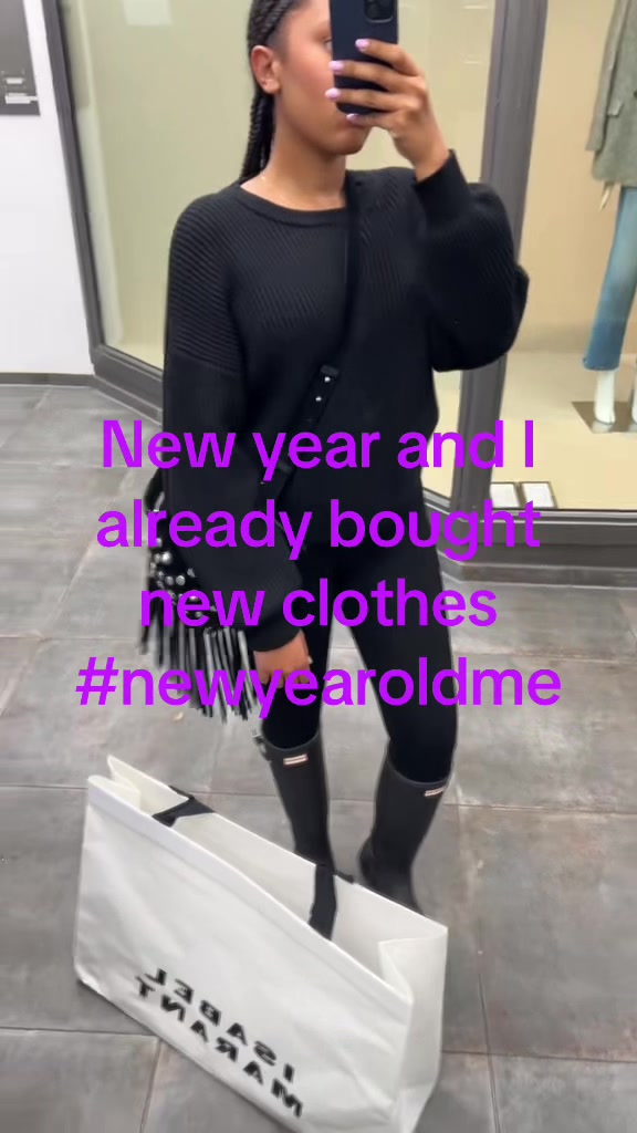 @👩🏽&zwj;🎤