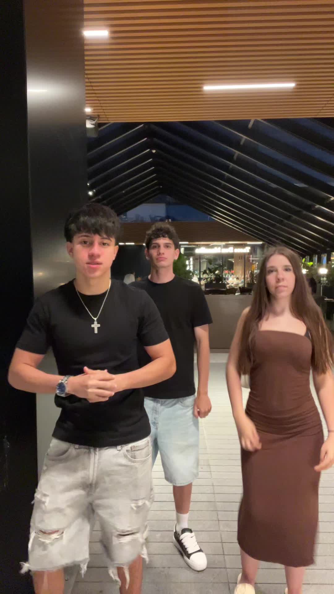 @lu