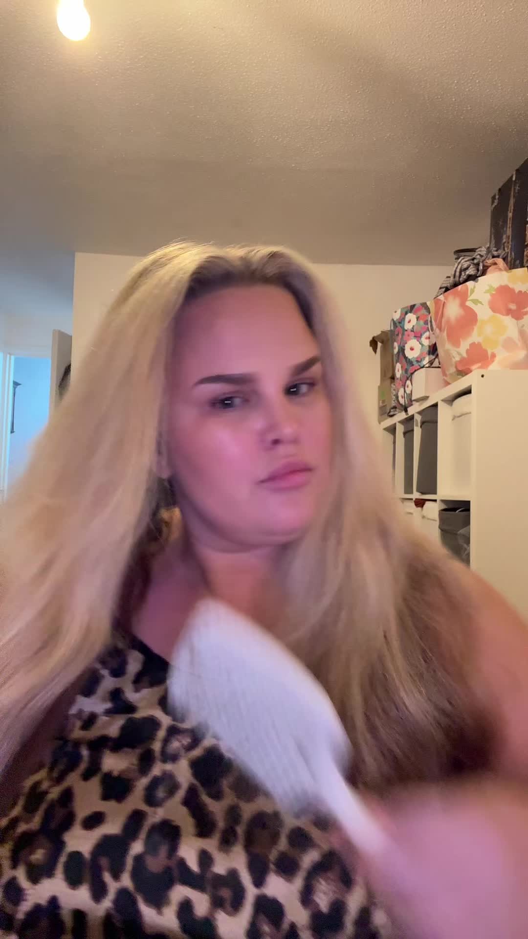 @Dollyholly86