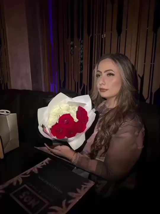 @Alayna๐ค