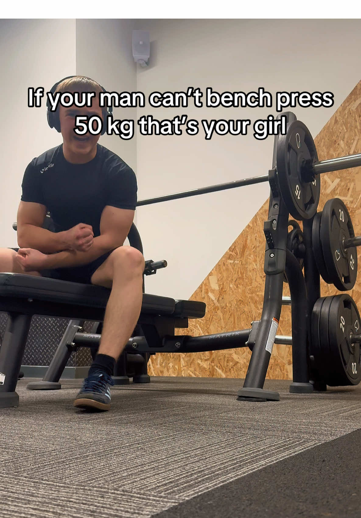 @Bench Boy