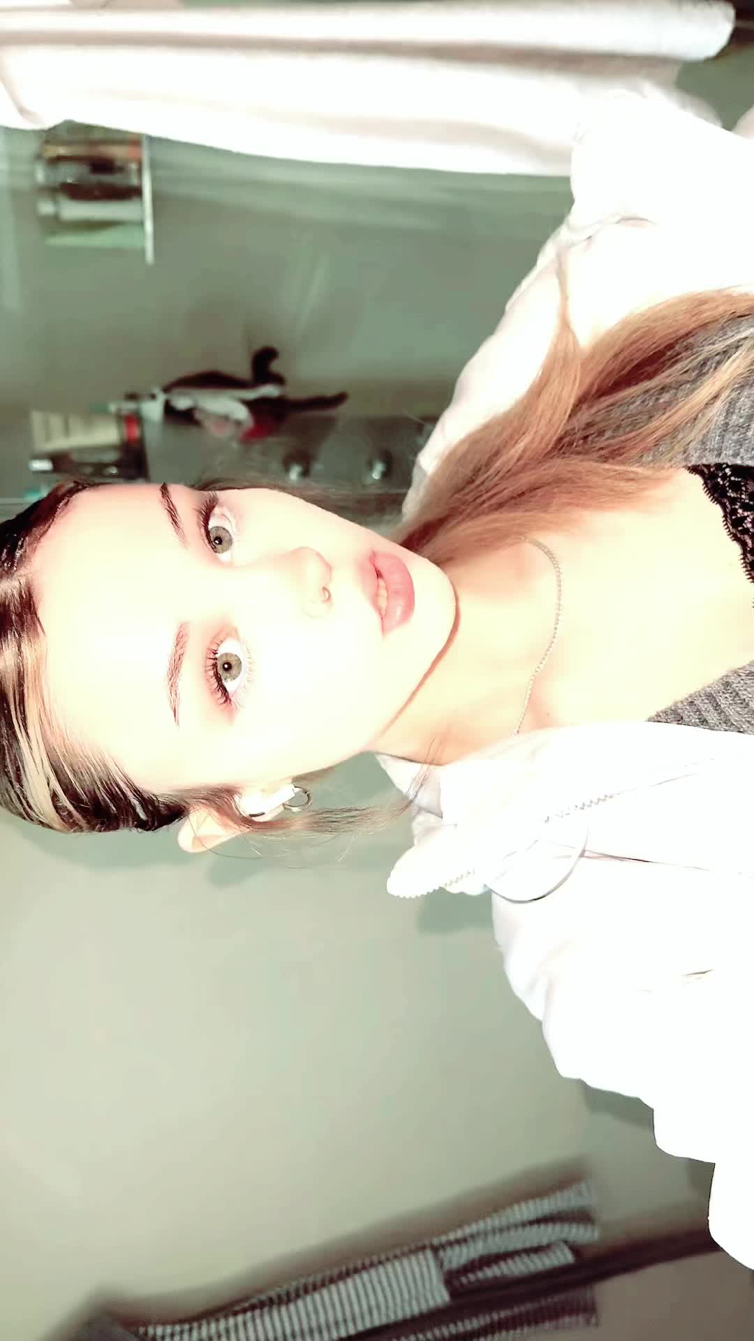 @sophia 🦇