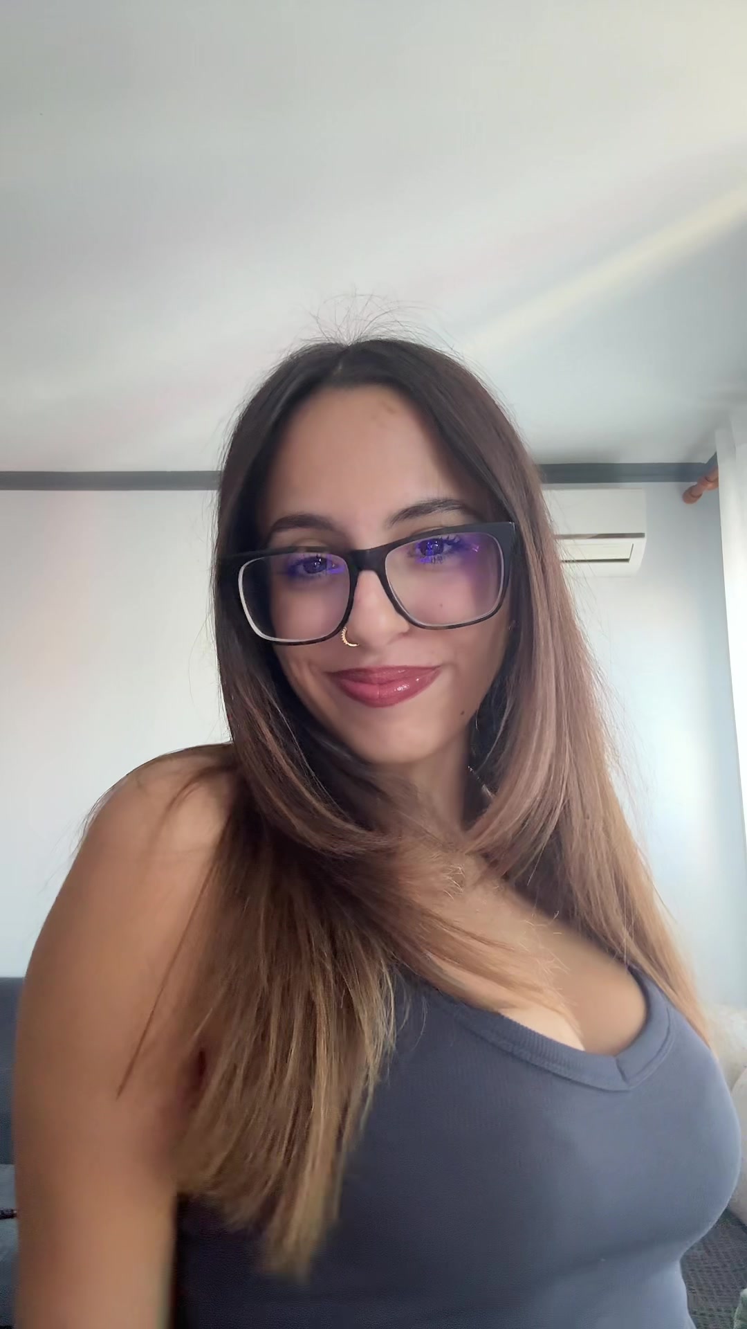 @Елина