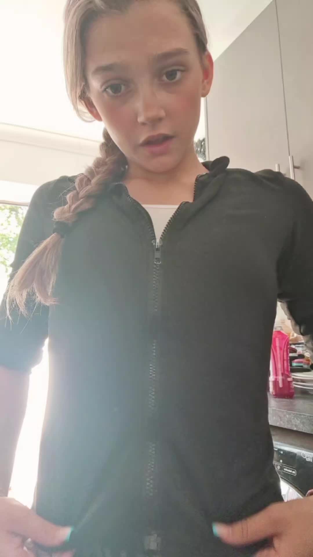 @Urfavgirlie🤏❤