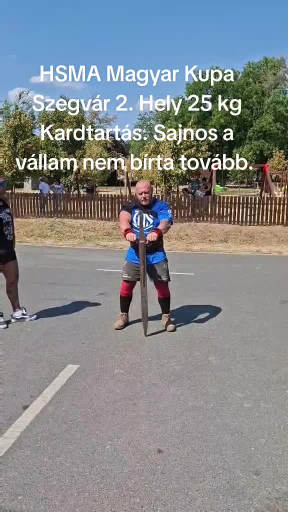 @kissjani_strongman