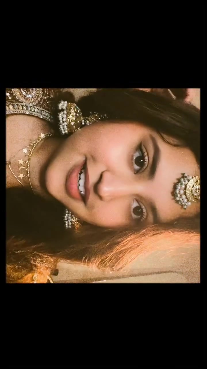 @Yeh Kali Kali ankhe 👀