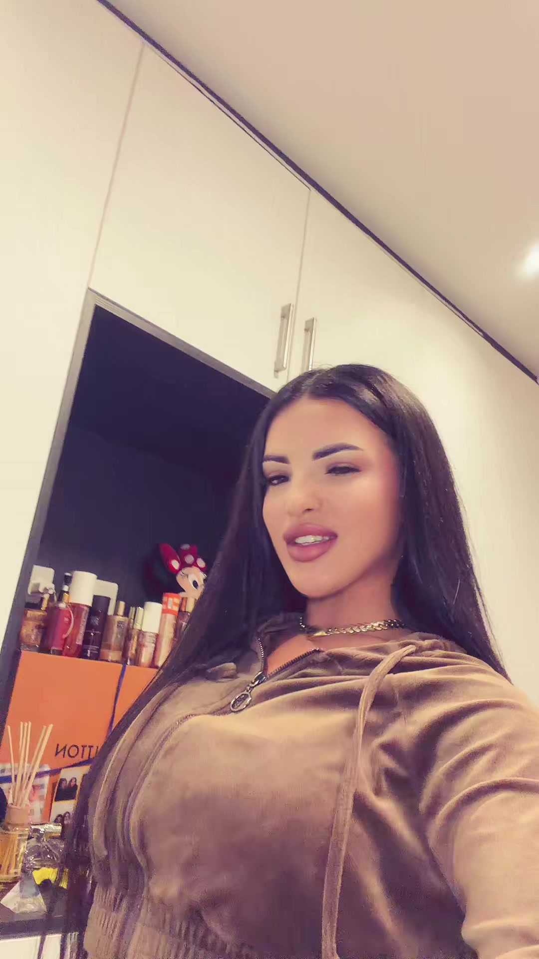 @Georgiana_flo