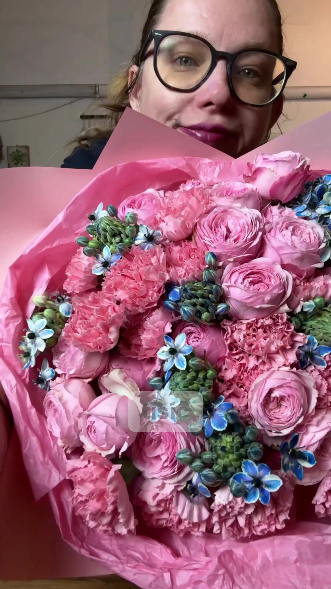 @Olga Čumpelík -florist, ekonom