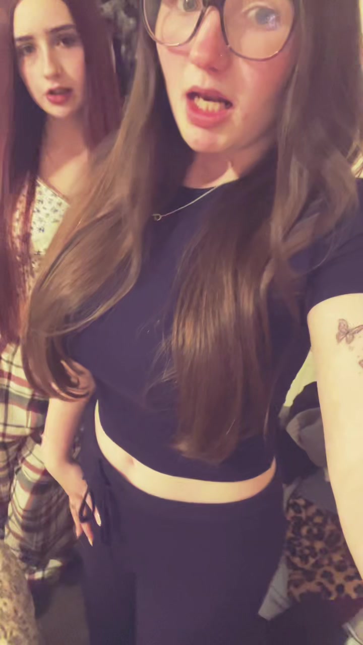 @hollie <3