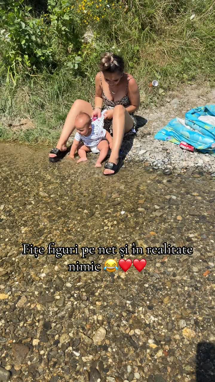 @𝓥𝓪𝓵𝓮𝓷𝓽𝓲𝓷𝓪🖤