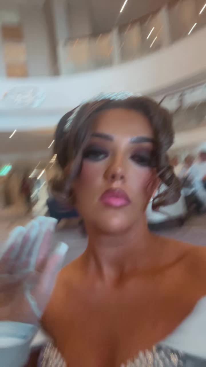 @ellensmag_18x
