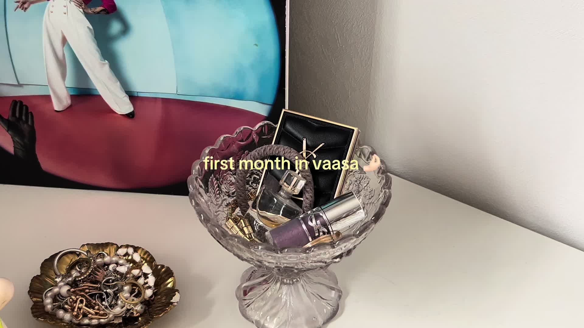 @IIDA AARNIO