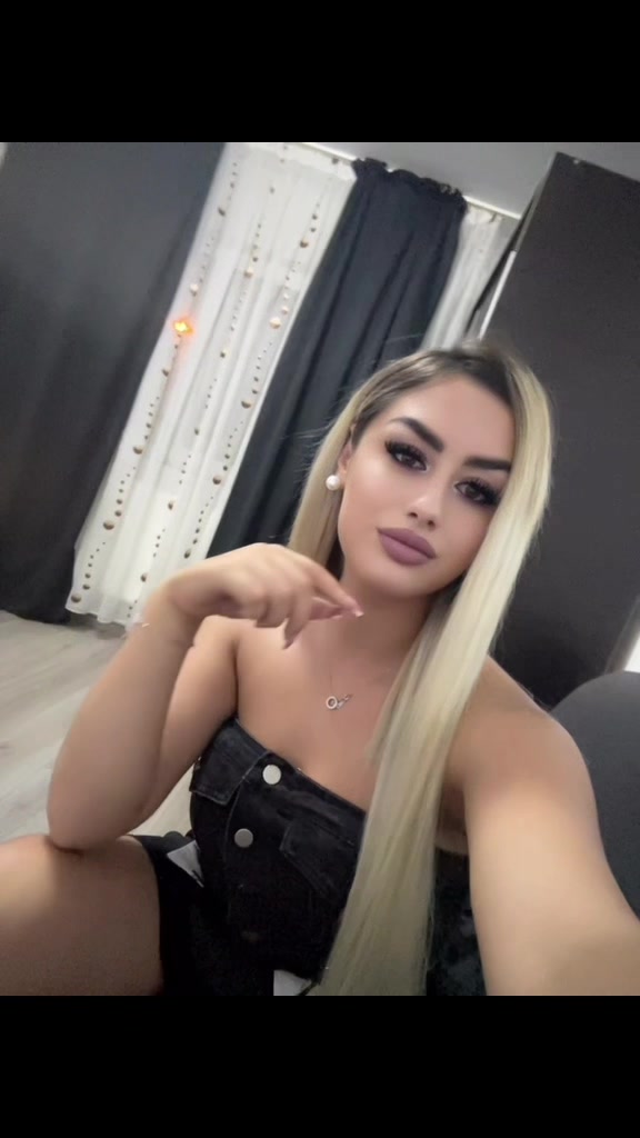 @Denisa