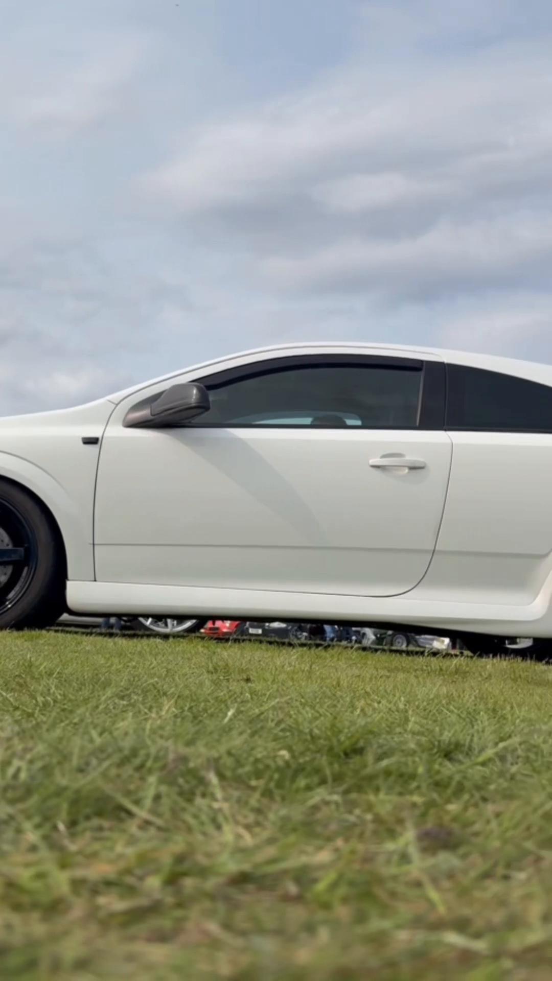 @that_arctic_vxr