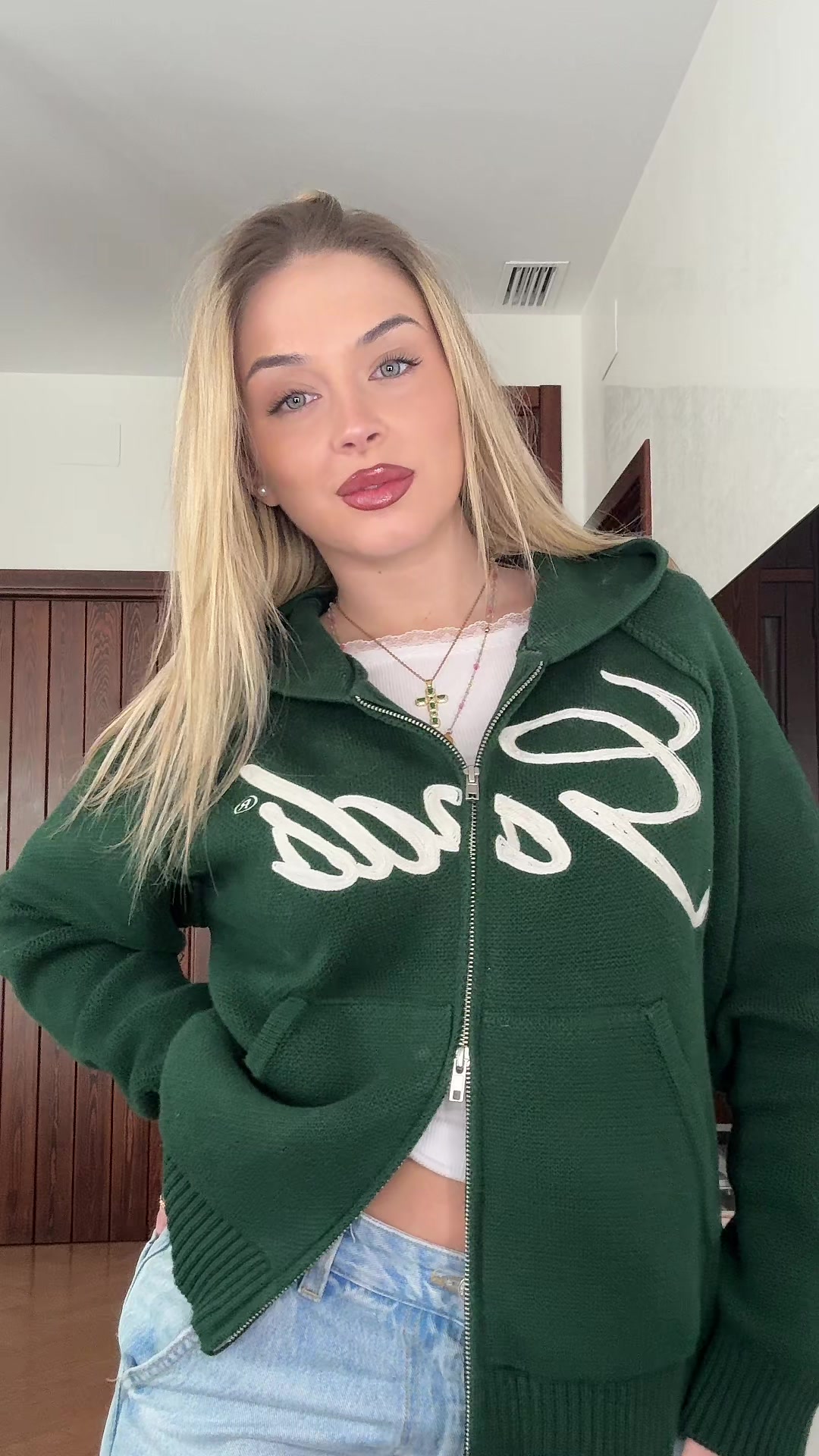 @Ana Méndez