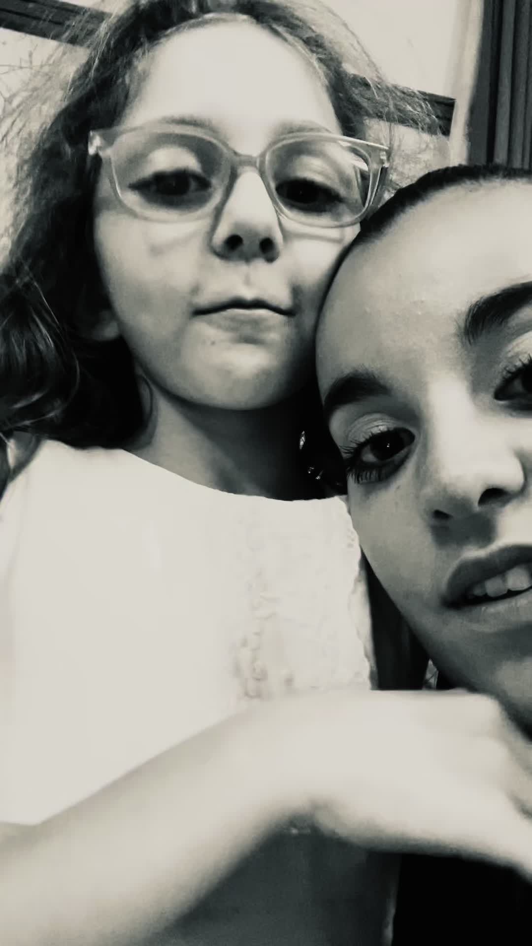 @v&igrave;