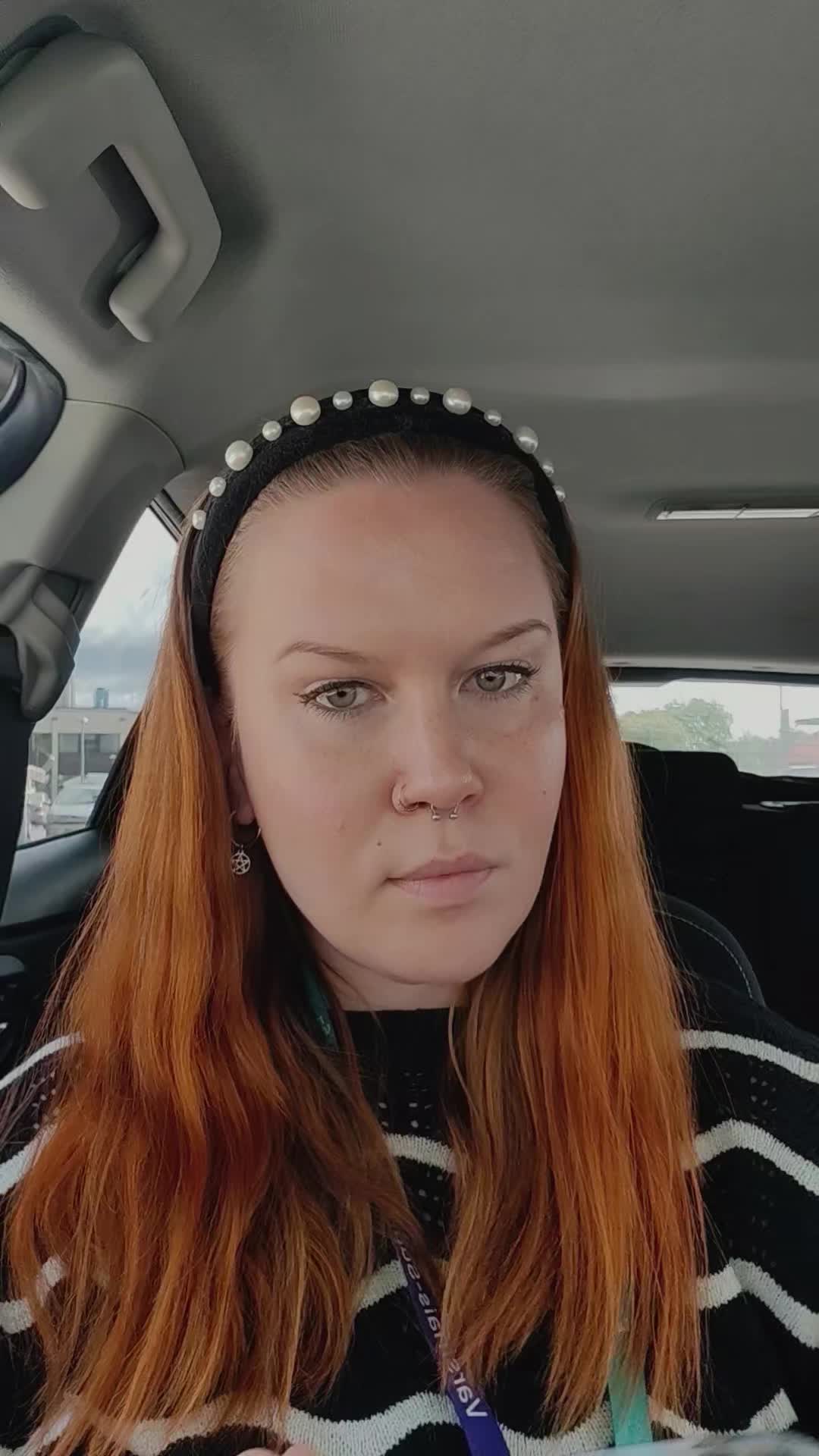 @Janinamoii