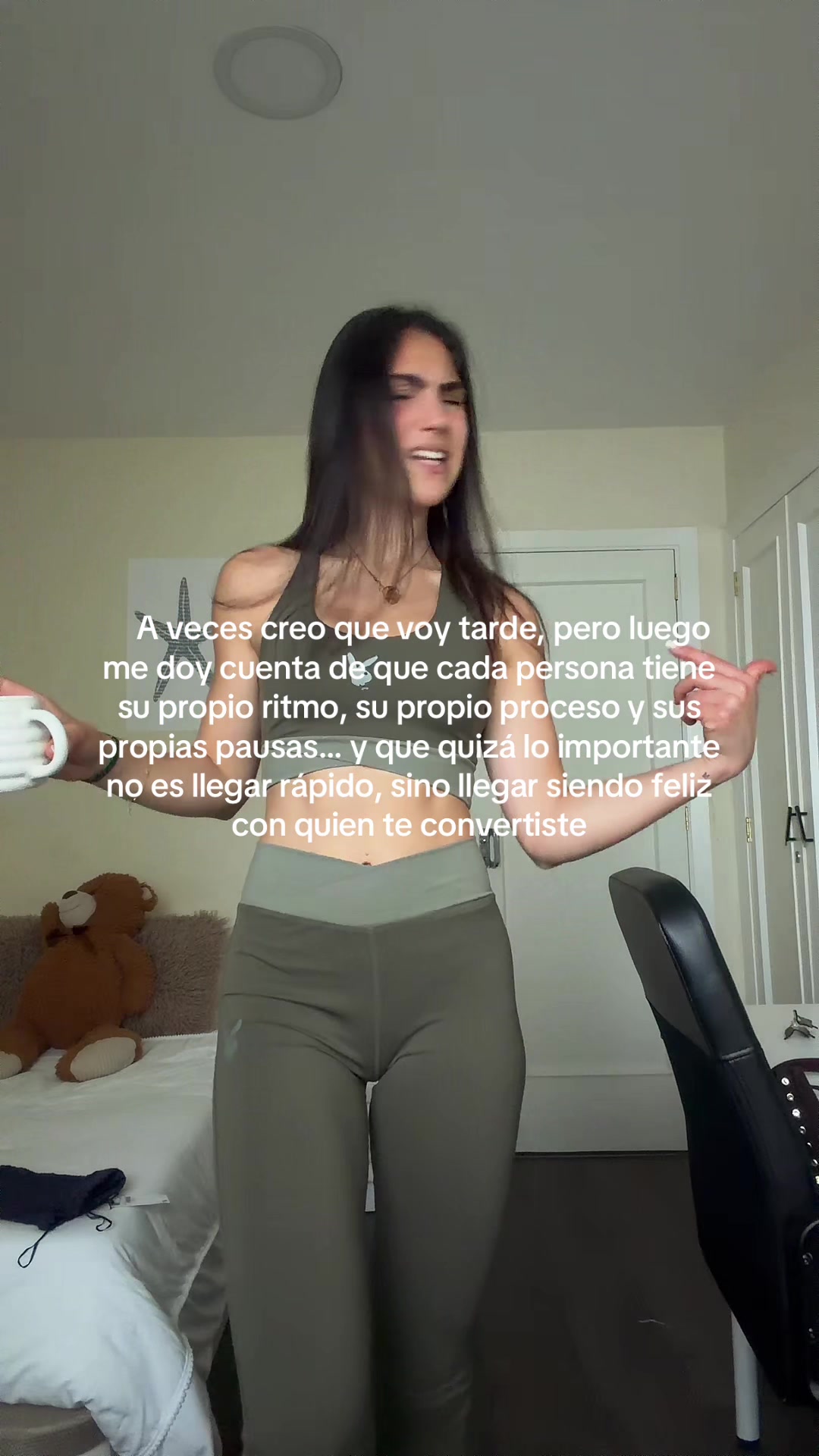 @Carlota White