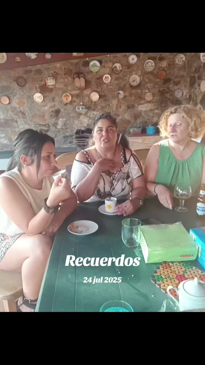 @Sus&uacute;menina