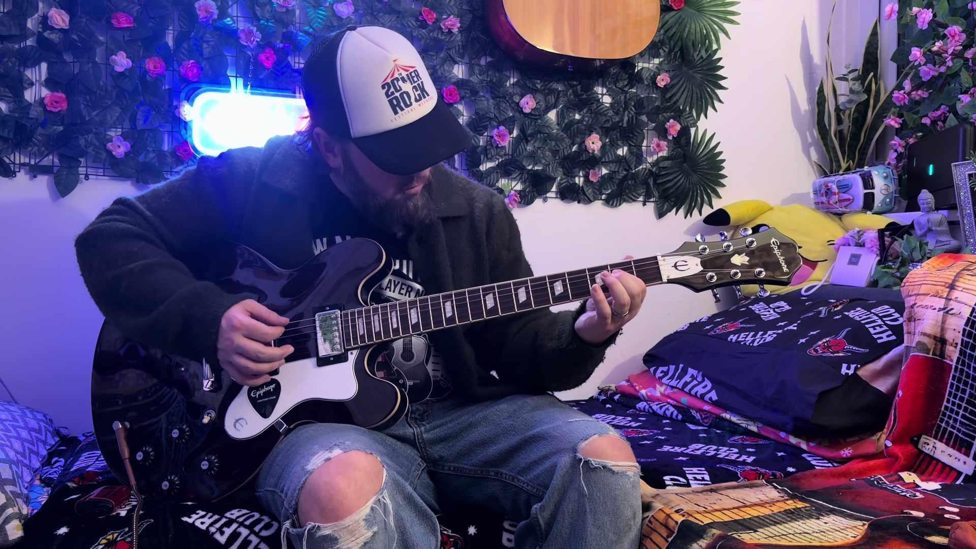 @Low-KeyGuitar🎸