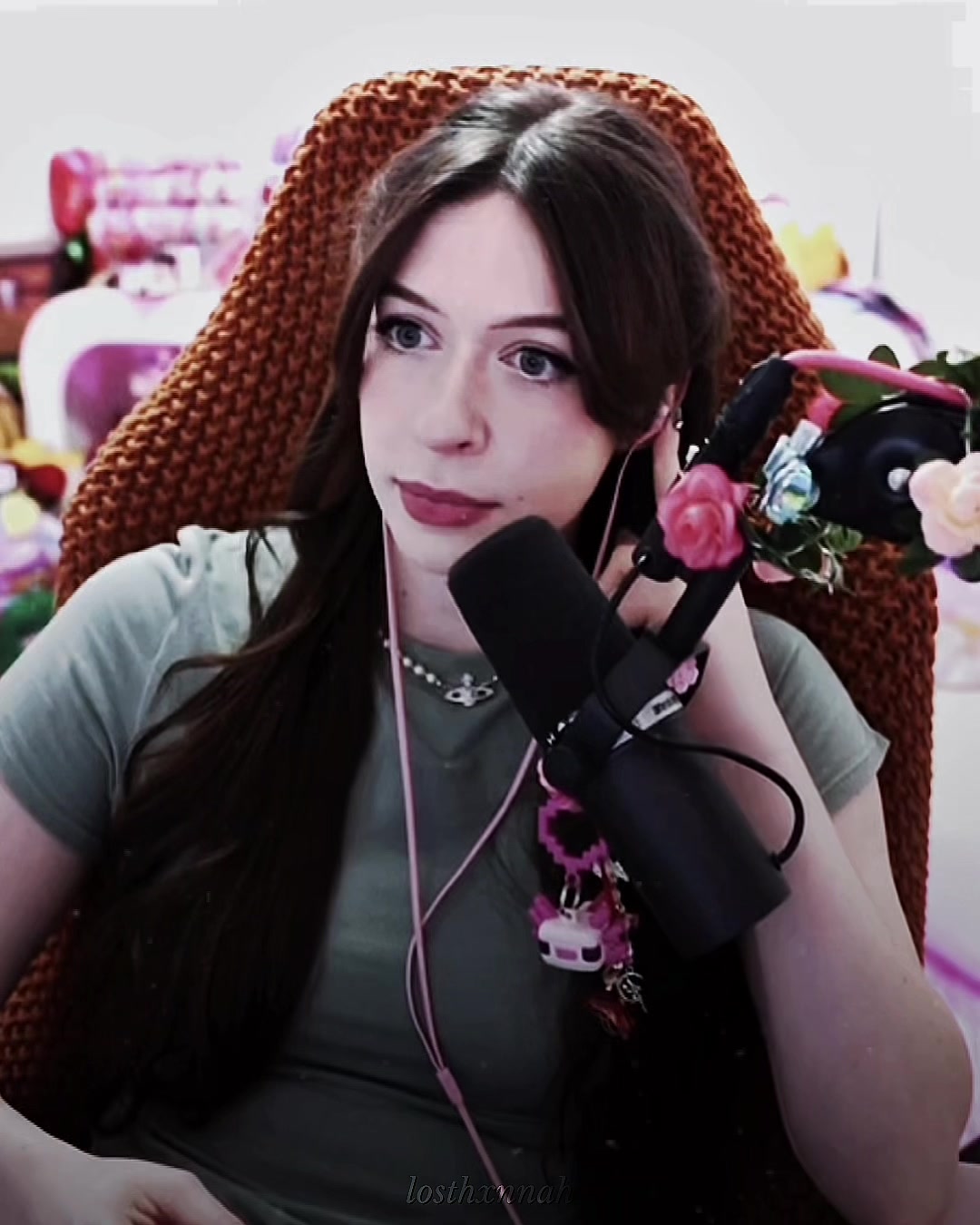 @losthxnnah