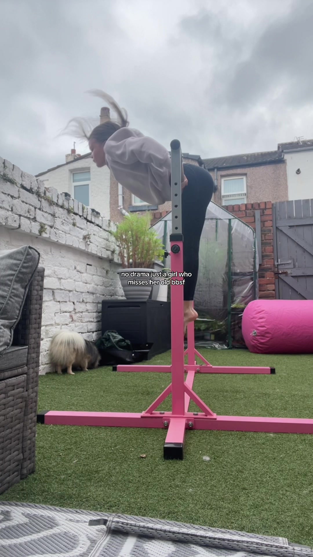 @𝐝𝐚𝐫𝐥𝐚 ! 🤸