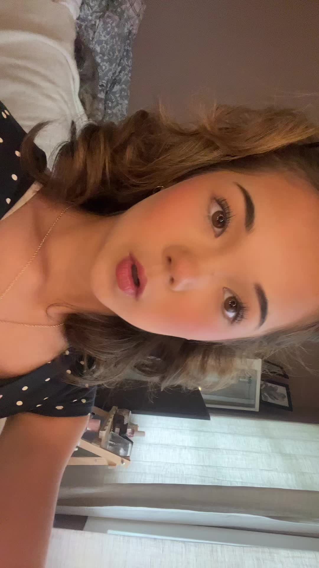 @Naomi🥂🫰🏼