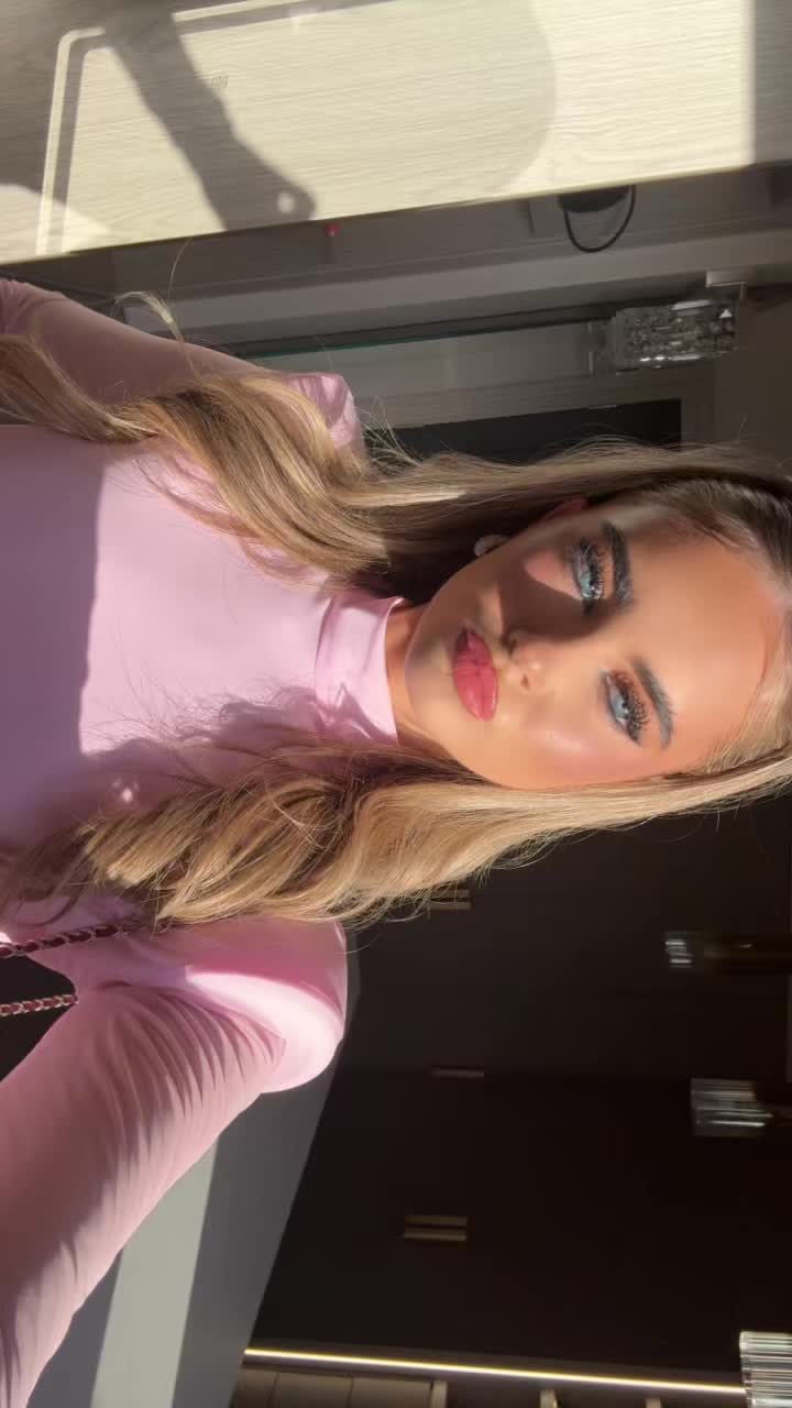 @𝓻𝓸𝓶𝓪 <3