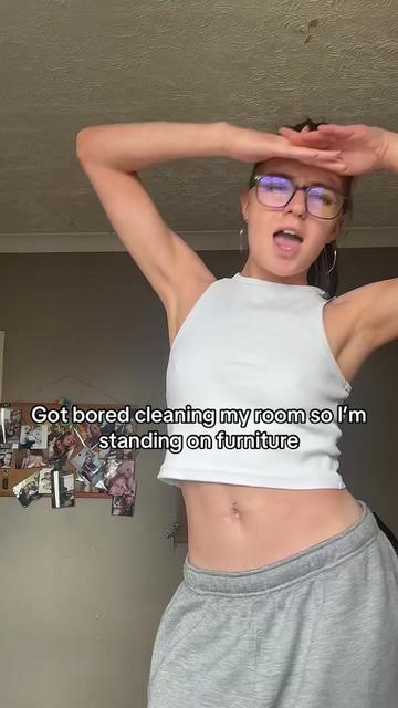 @Chloe