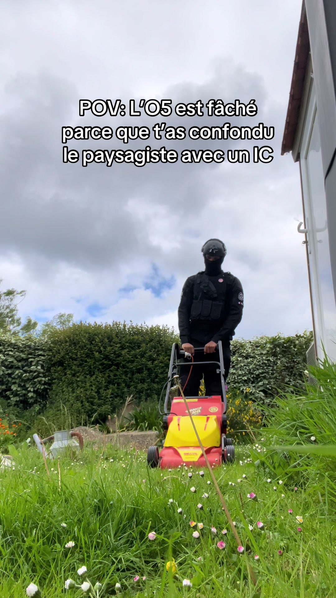 @Alpha 2-1 - Le commandant