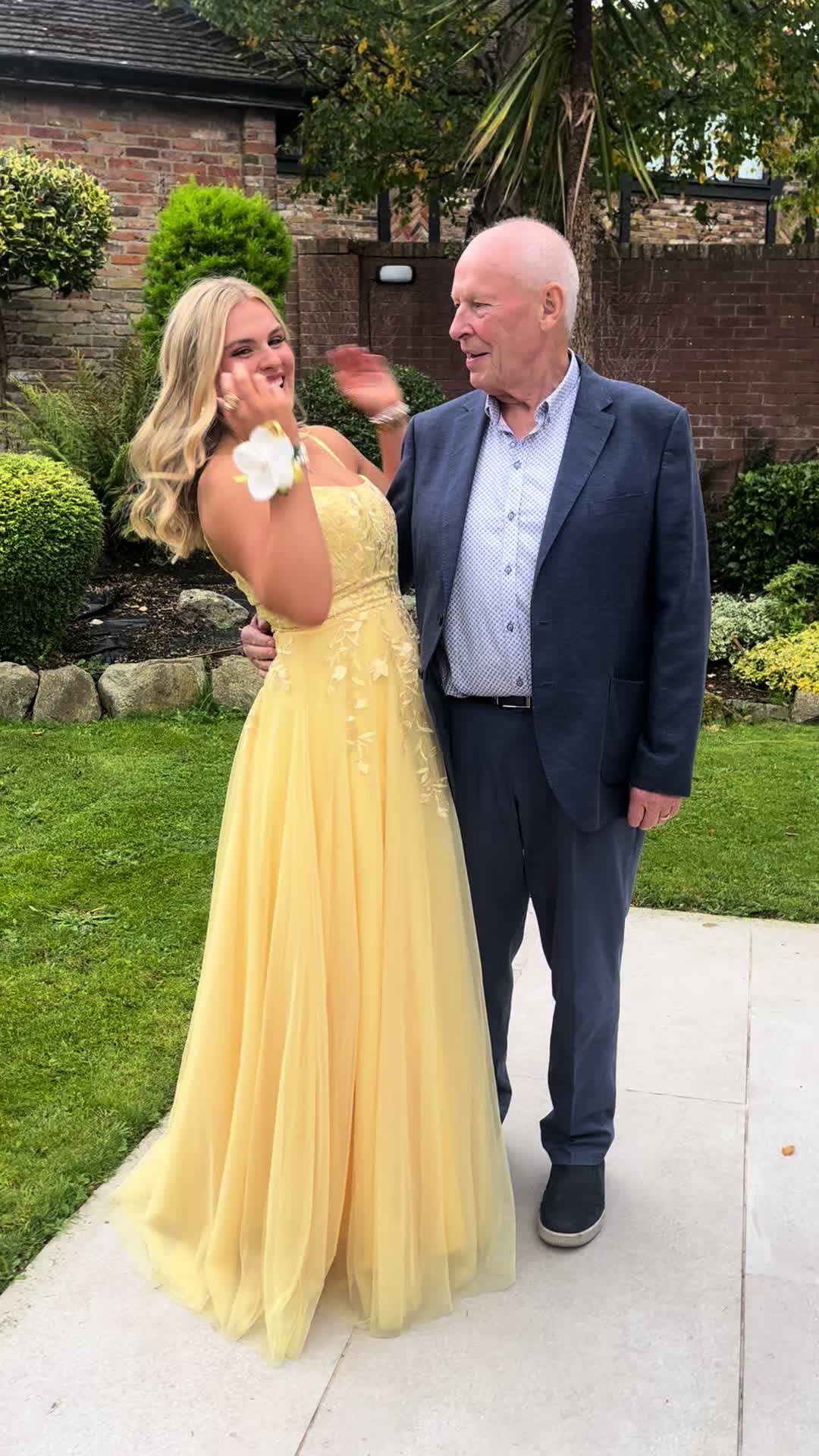 @A🐝