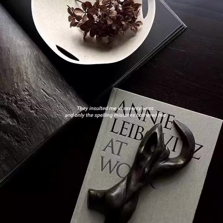 @🖤