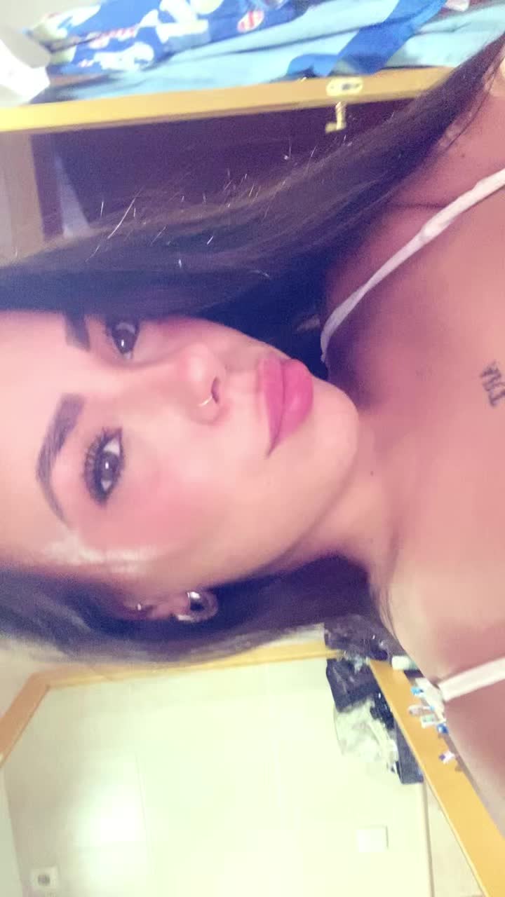 @Natalia bou 💜