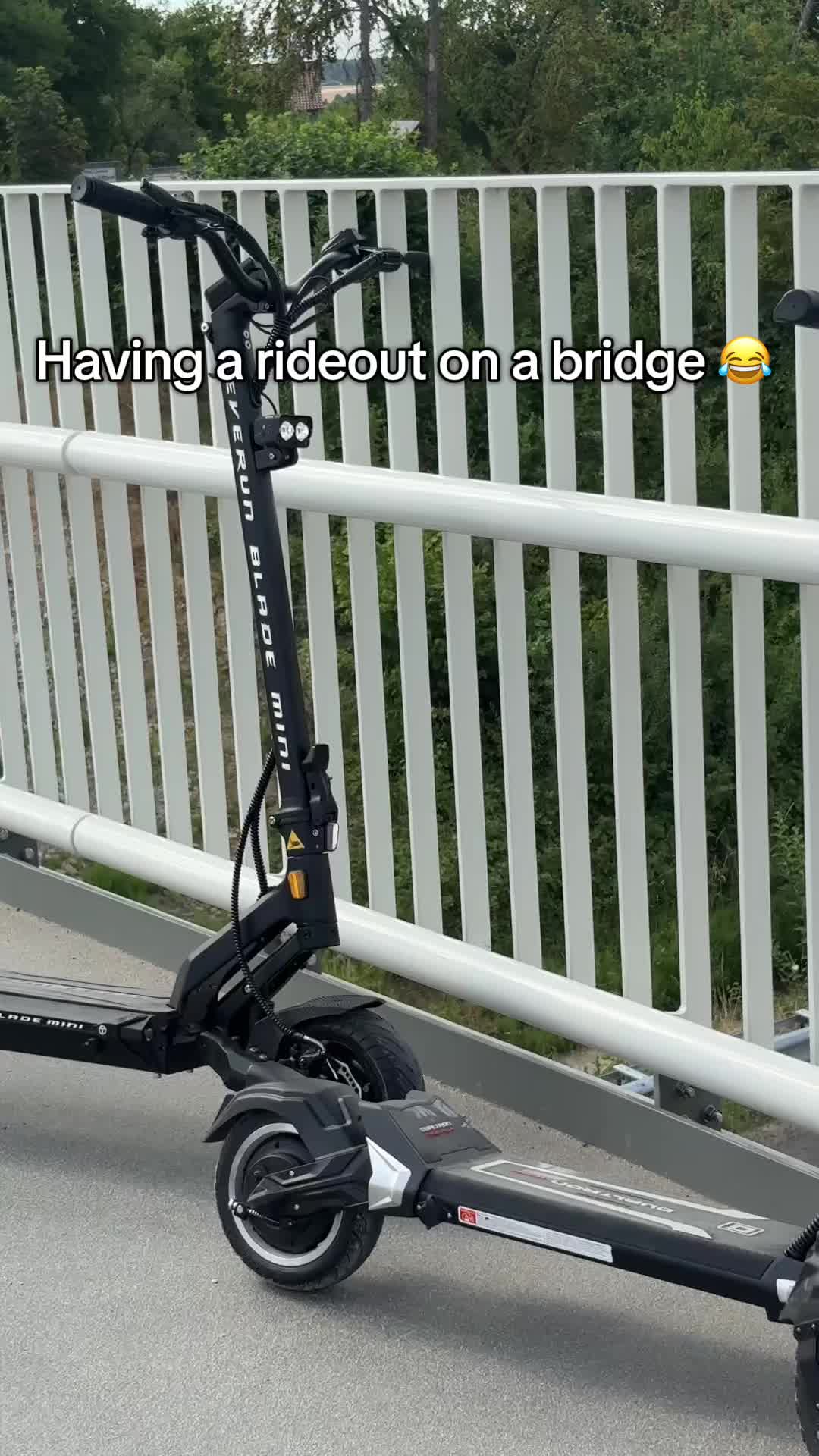 @Charly 🏔️ 🛴