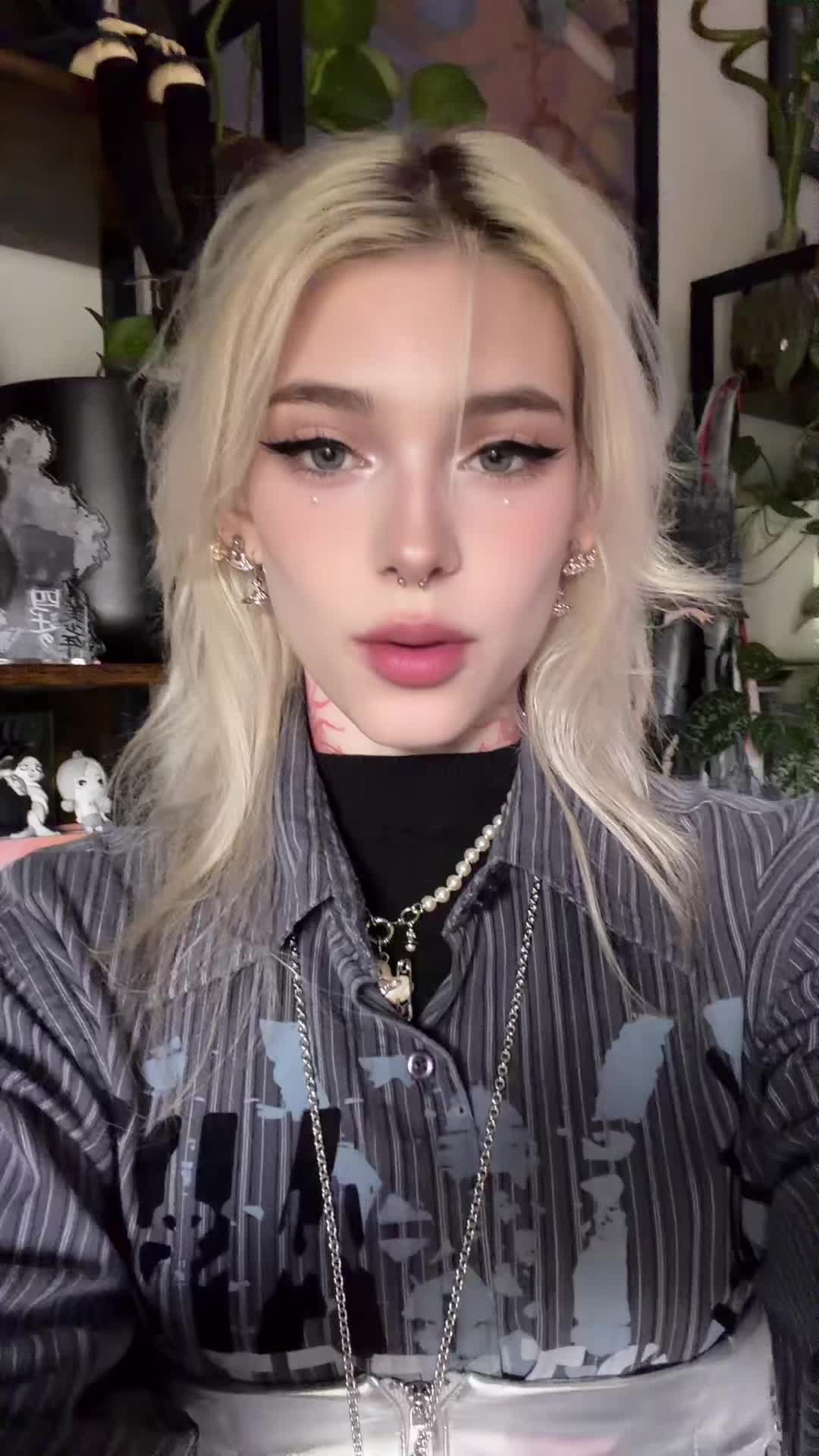 @Mariko🪼