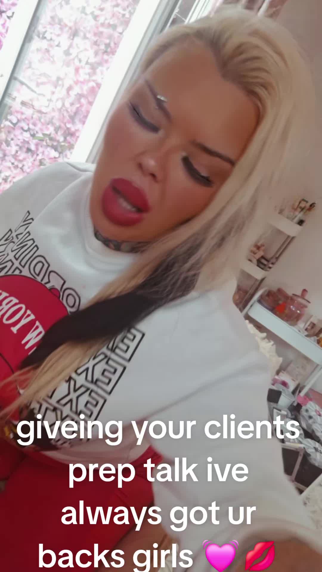 @Jade Elliott