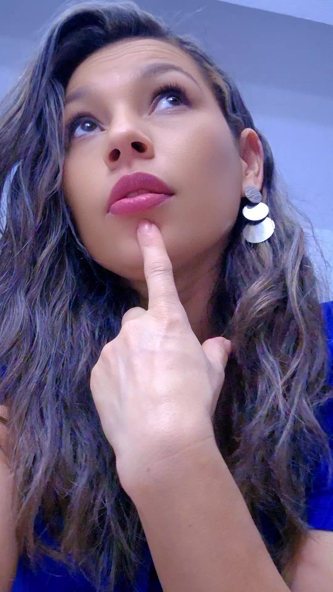 @Issis
