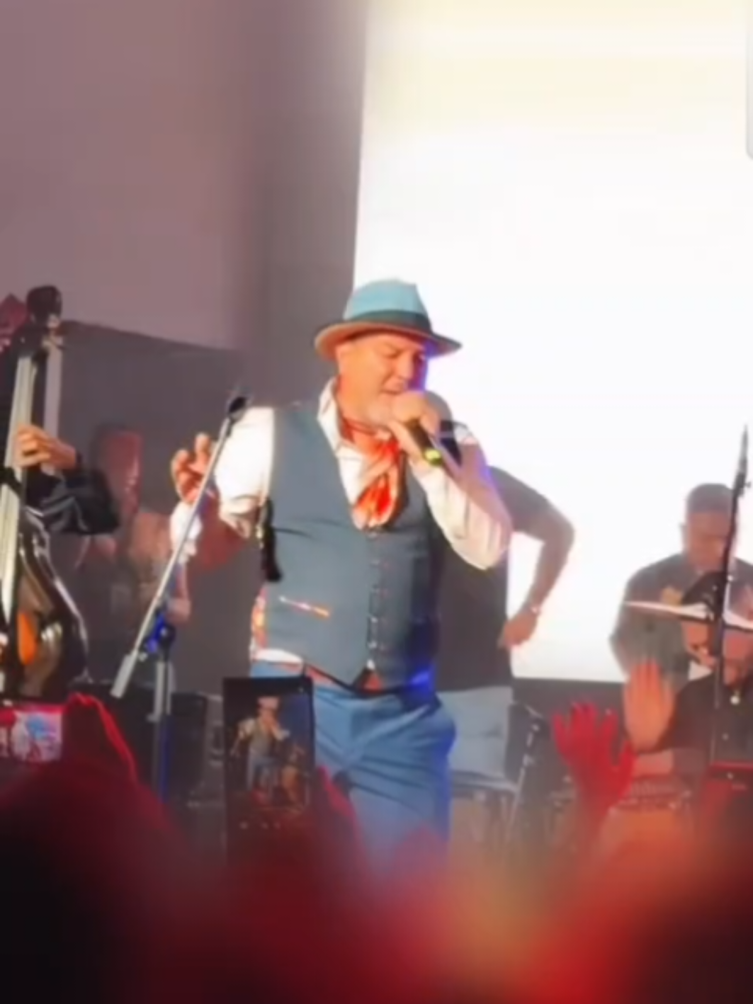 @conciertoslatinos