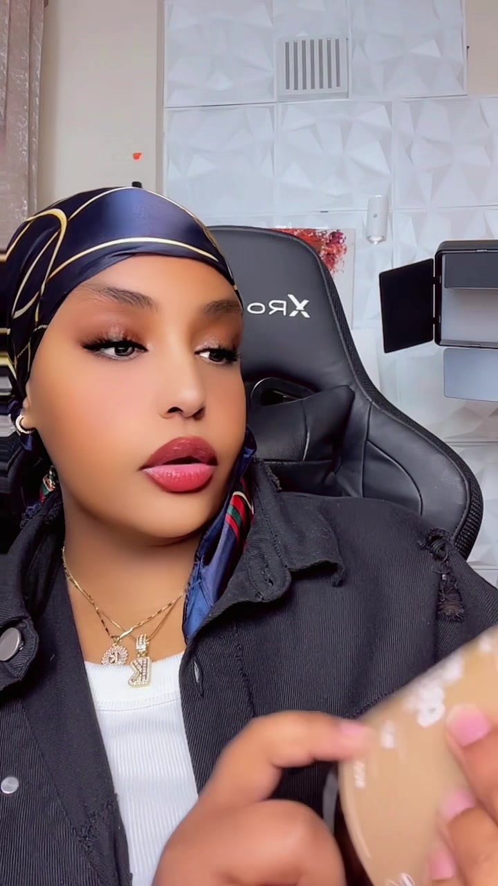 @k𝖆𝖙𝖗𝖆 D𝖆𝖍𝖎𝖗