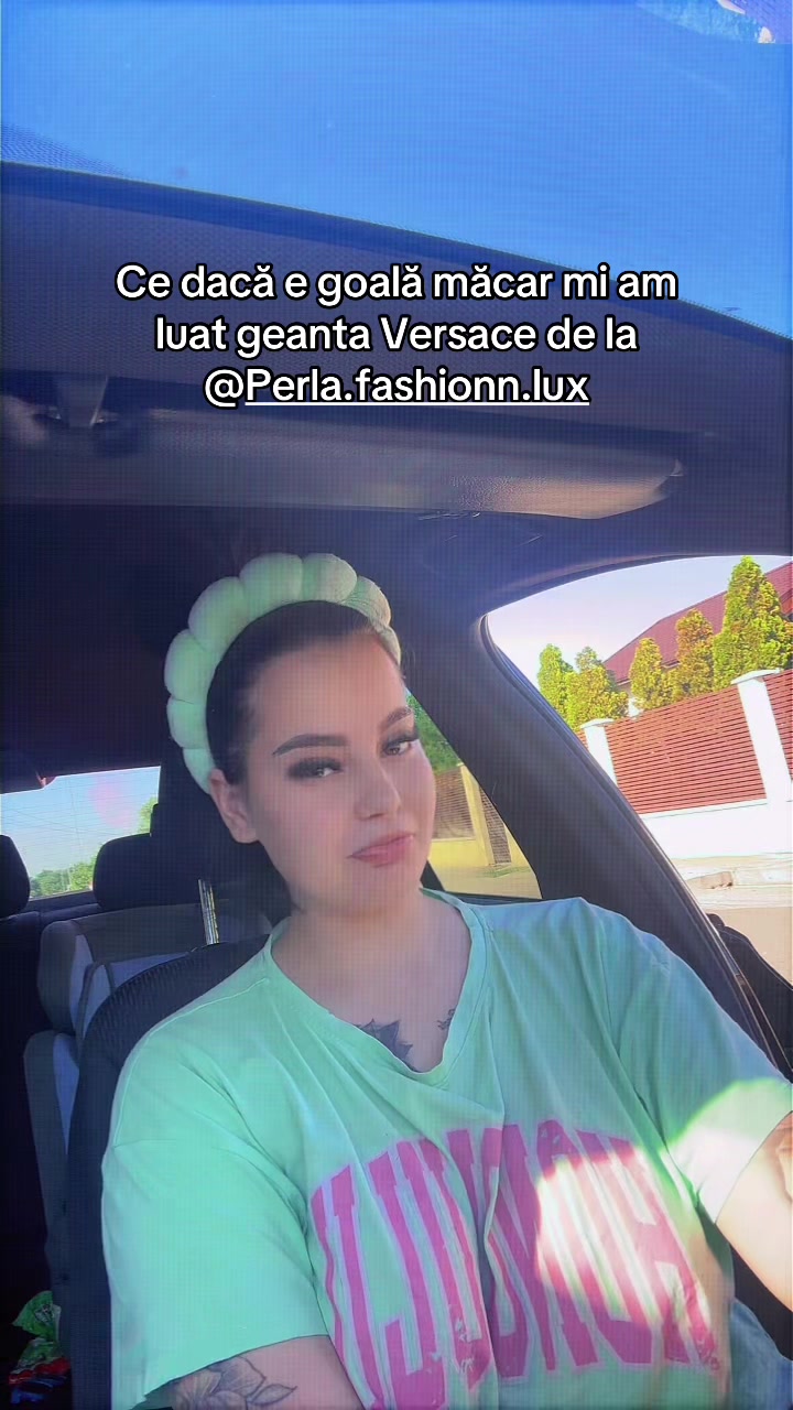 @Andreea🩵