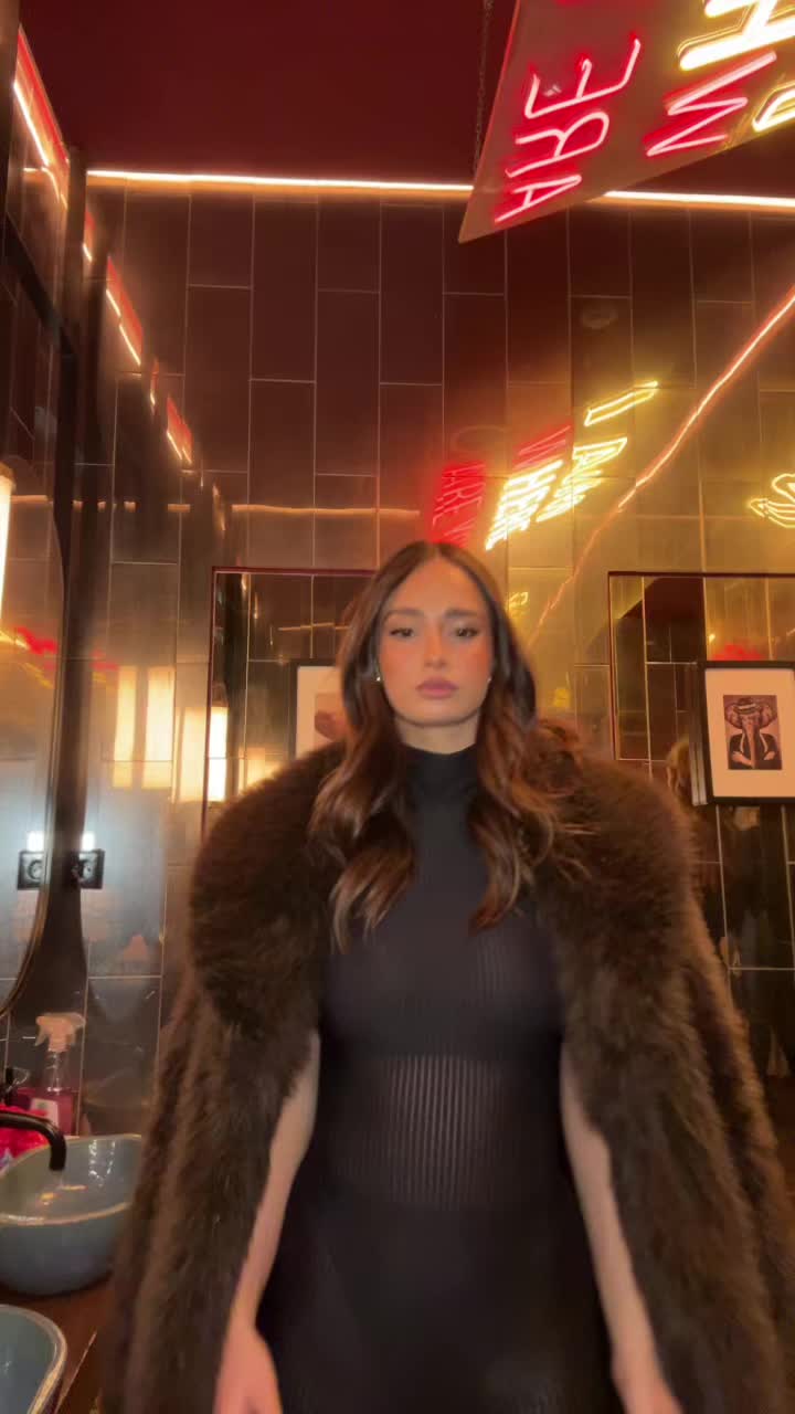@Angelina