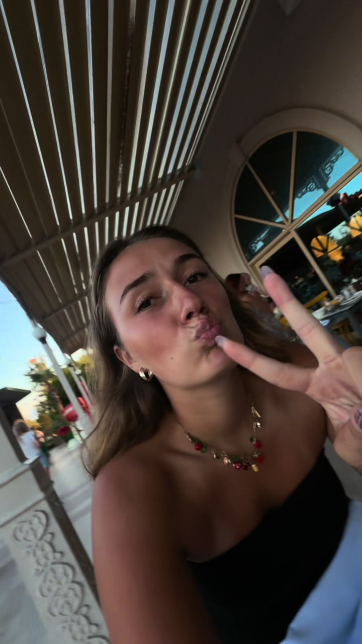 @Anička