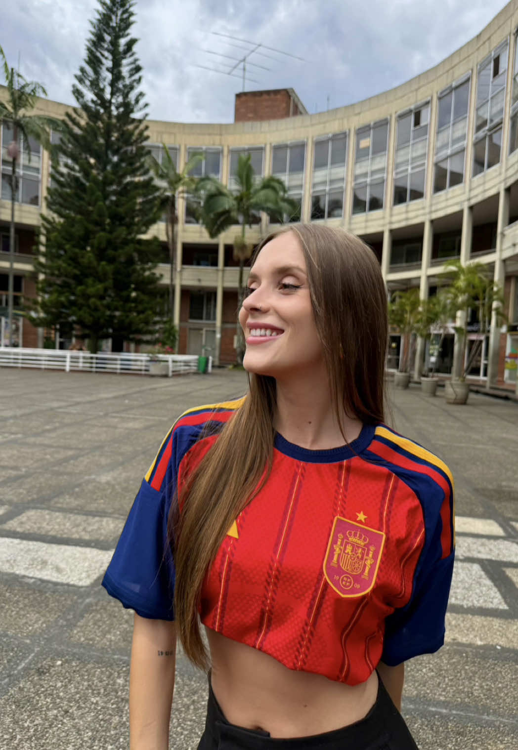 @María La Española🇨🇴🇪🇸