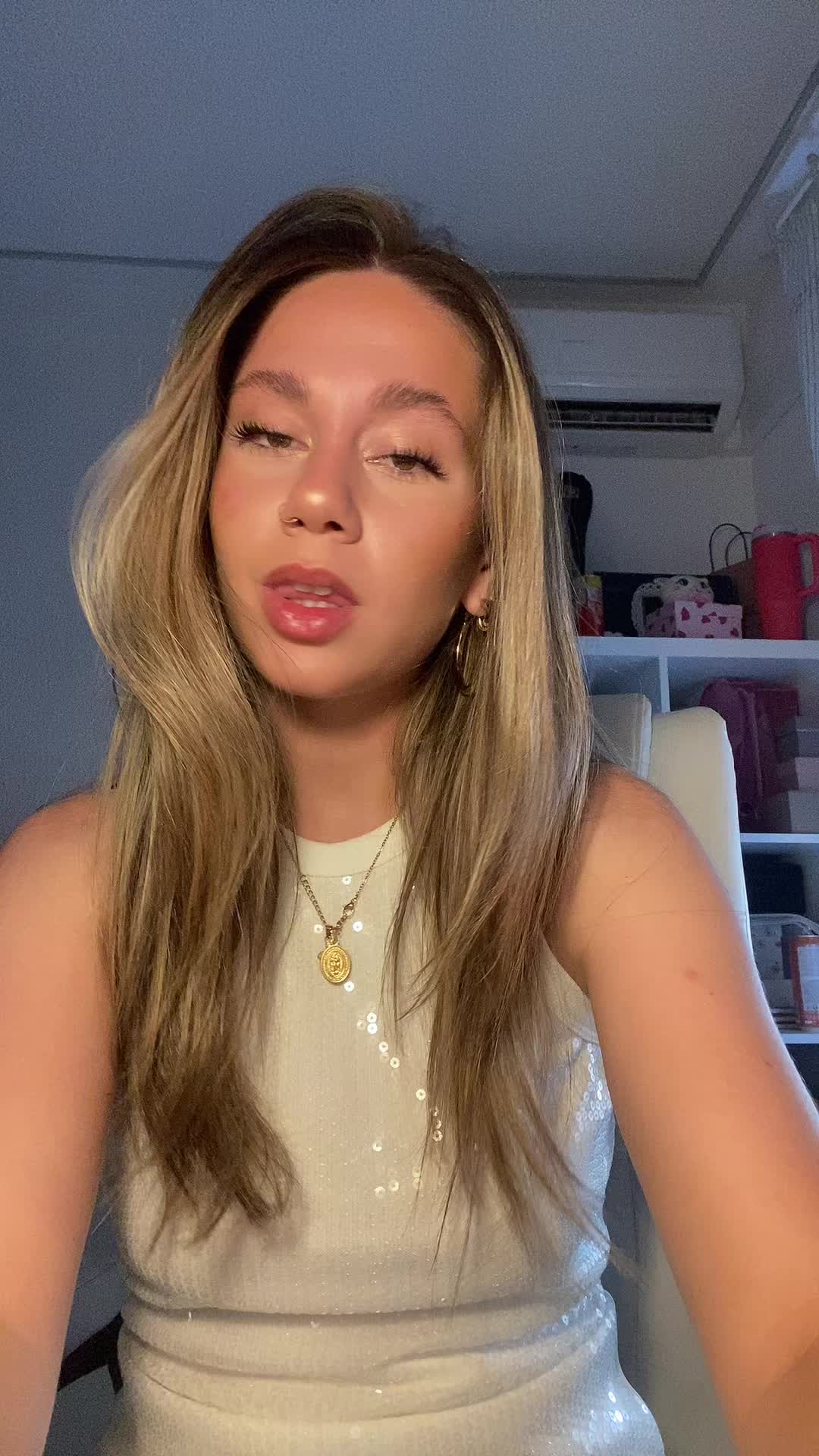 @isabola🪩